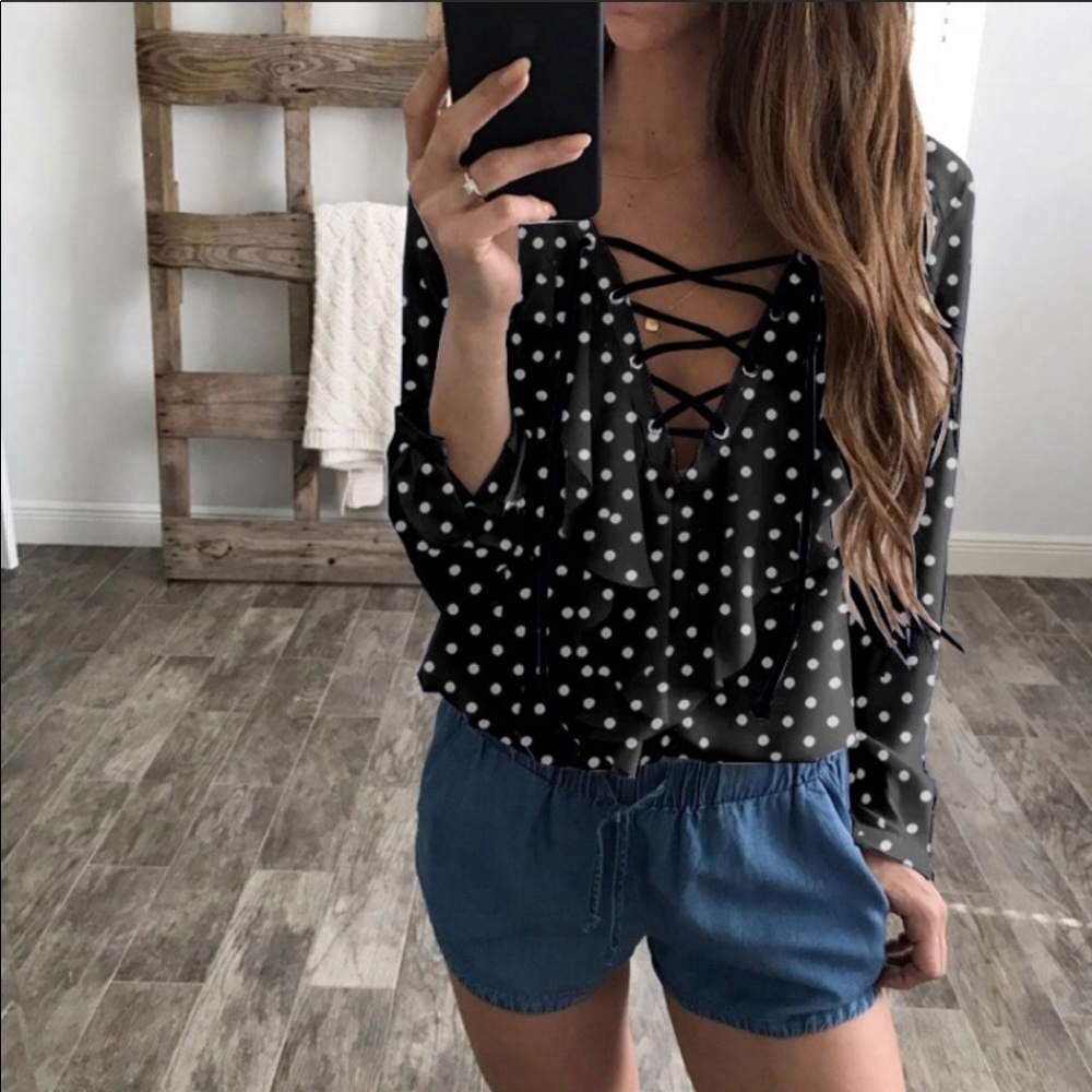 ▪️Polka Dot Ruffle Front Lace-Up Blouse